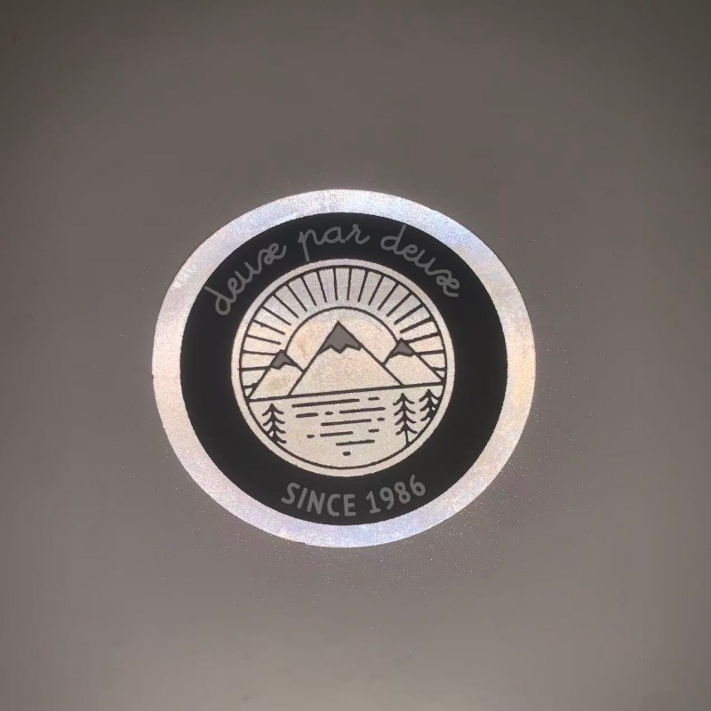 Reflective Heat Transfer Vinyl (2) Reflective Heat Transfer Vinyl (2)