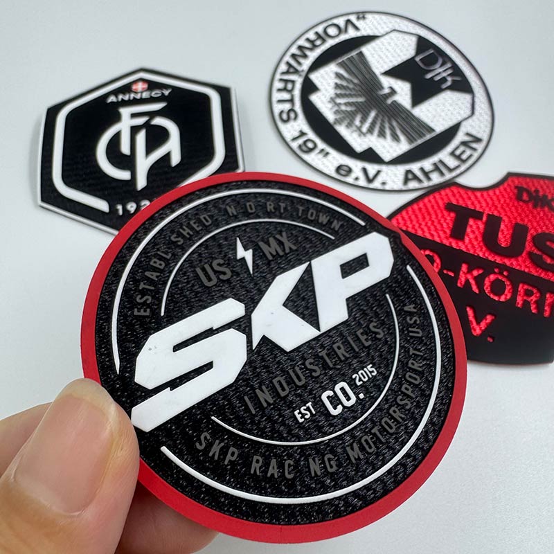 Silicone Patches Screen Printing on Tatami Fabric Silicone Logos Screen Printing on Tatami Fabric